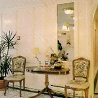 Barclay Hotel Vancouver